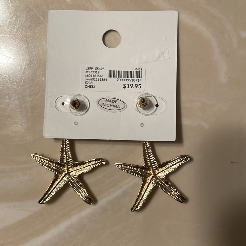 LANE BRYANT NWT Pearlized Starfish Drop Earrings Gold - Picture 4 of 5